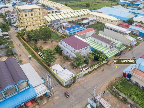 ដីកែងលក់នៅ ឈូកវា២