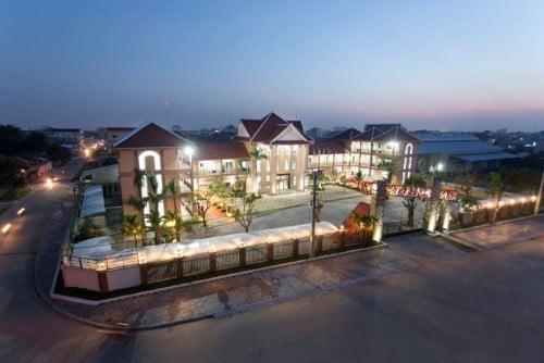 អគារកែង សម្រាប់ជួល នៅភ្នំពេញថ្មី