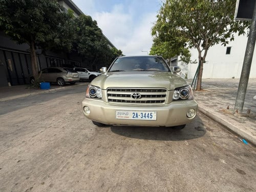 ឡាន់ម្ចាស់ចងលក់បន្ទាន់ 11500$