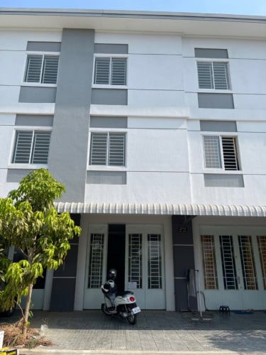 ផ្ទះសម្រាប់ជួល  (បុរីពិភពថ្មីគួរស្រូវ2)