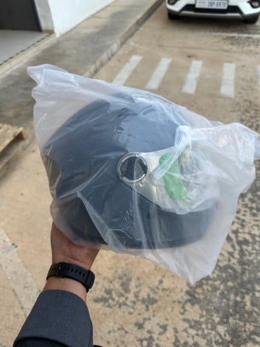 លក់មួកថ្មីមិនទាន់ប្រើ..20$