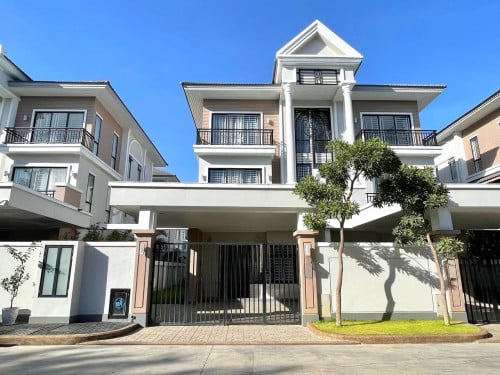 វីឡាភ្លោះអេ តំលៃលក់ពិសេស បុរីប៉េងហួតដឹស្តាមេរាហ្គាដិន 50ម៉ែត្រ​