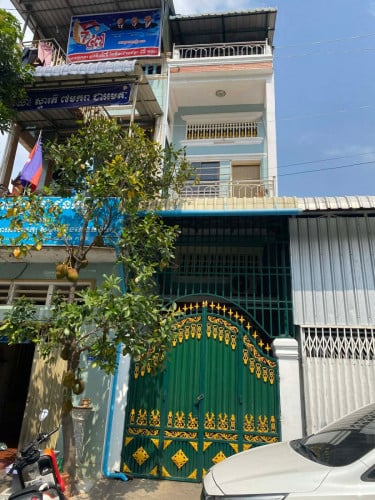 ផ្ទះល្វែងជួល BKK3 350$/month