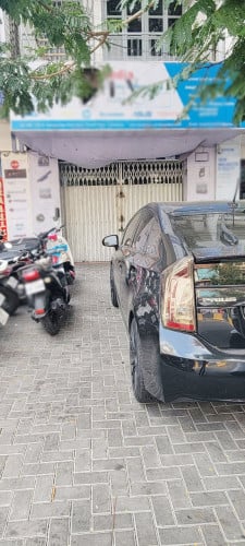 ផ្ទះល្វែងអាជីវកម្មសំរាប់ជួល លើផ្លូវកម្ពុជាក្រោម Eo +E1