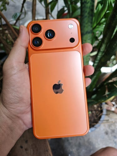 មិនមែន iPhone ពិត (clone)