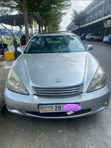 ម៉ាសុិនត្រជាក់ក្រោយ.Lexus ES 2002.