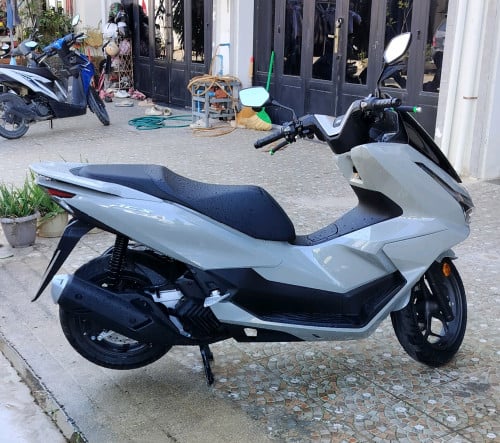 ពណ៌ស៊ីម៉ង់ត៍ (ប្រផេះ) PCX 025 ជប៉ុនសុទ្ធ 125cc ឈ្មោះខ្ញុំផ្ទាល់ ខ្ញុំទិញក្រដាសពន្ធថ្មី