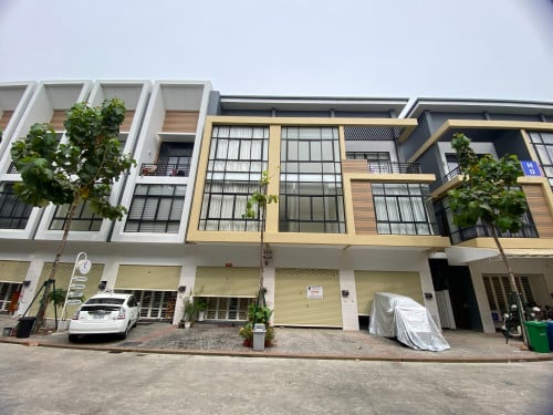 ផ្ទះអាជីវកម្ម SH-C សម្រាប់លក់