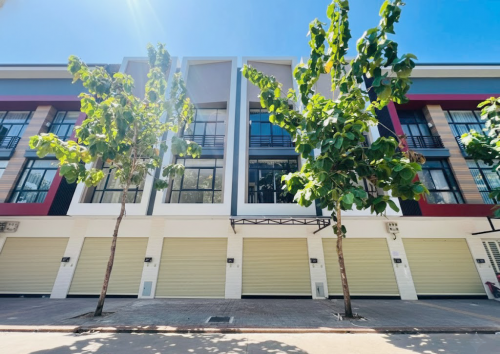 ផ្ទះអាជីវកម្មសម្រាប់ជួល | Shophouse for Rent