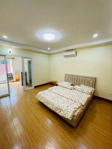 📍ជិតផ្សារដីហ៊ុយ ( Service Apartmentជួល ) » ប្រភេទ One Bedroom( Slide Door )» ផ្ដល់ជូន សម្ភារៈពេញ