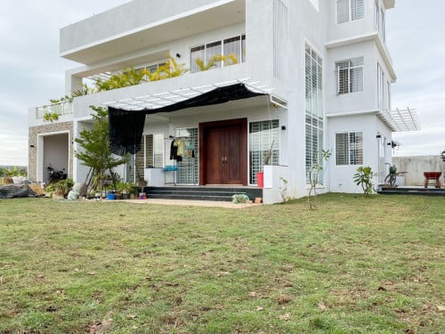វីឡាម៉ូដអឺរ៉ុប  សំរាប់ជួល | Western Villa for Rent (Win Win Blvd.)