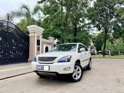 2004 Lexus RX330 ប្រេីបានជាង​ 13​ មុឺន​ Miles ឡានស្អាតលះ