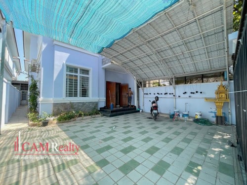 4 Bedrooms Twin Villa for Sale in Borey Angkor Phnom Penh
