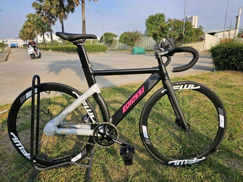 COLOSSI  ថ្មី  តួអាលុយ ជំពាស់កាបេាន