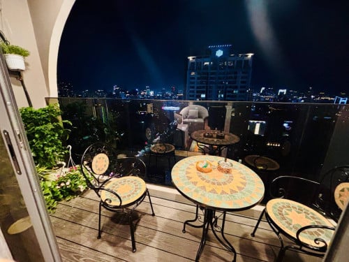 Condo for rent in BKK1