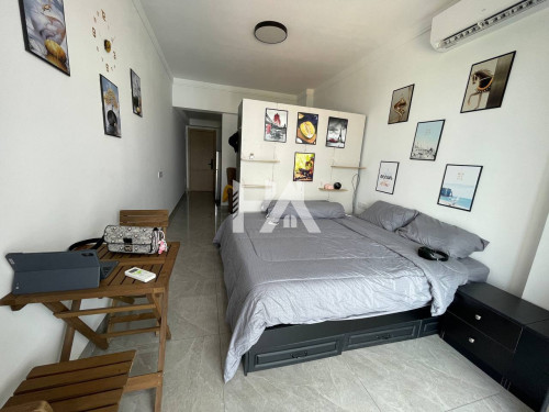 Condo Type studio For rent !