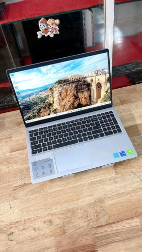 Dell CPU i5 (11th)@2.40GHz Ram 16G M2 256G+HDD1TB VGA Nvidia 2GB Srecn 15.6"FHD