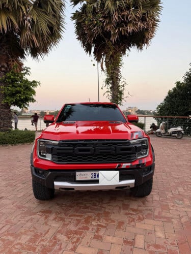 Ford Ranger Raptor ស៊េរីឆ្នាំ 2023 សំរាប់បងៗដែលចូលចិត្តប្រេីឡានសាំង