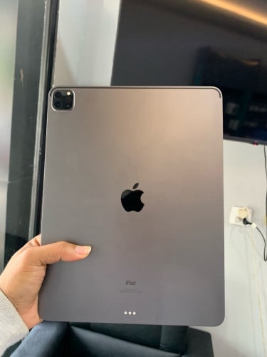IPad Pro 2020 12.9 icloud កាប់សាច់