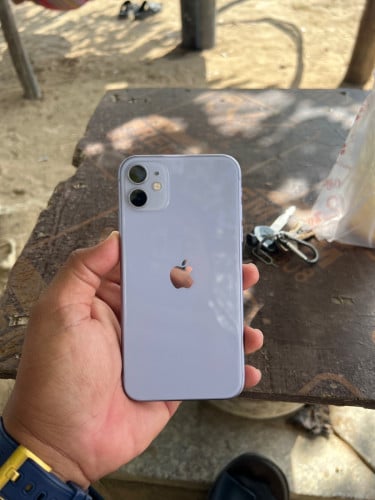iPhone 11 128G សានុំសុីនមិនដែលដោះ