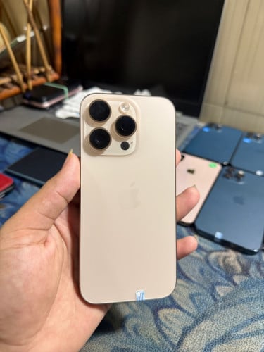 iPhone 16 Pro 128G ស្អាតដូចថ្មី សល់ធានាក្រុមហ៊ុនច្រើនខែ លក់780$