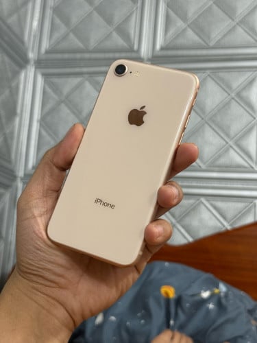 iPhone 8 64GB 97%