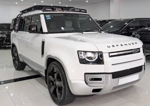 Land Rover Defender 2023