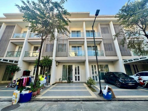 Link Villa for rent at Borey Chip Mong Sen Sok