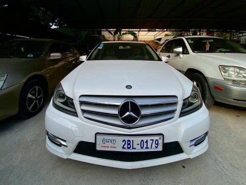 Mercedes C250 ឆ្នាំ2013 ថ្មីណាស់ លក់ធូរៗ