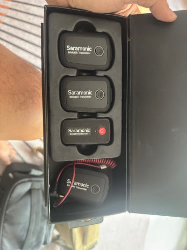 Saramonic wireless microphone for 3 person for sale