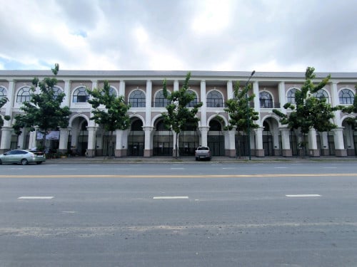 Shophouse For Sale / Borey Peng Huoth Bueng Snor