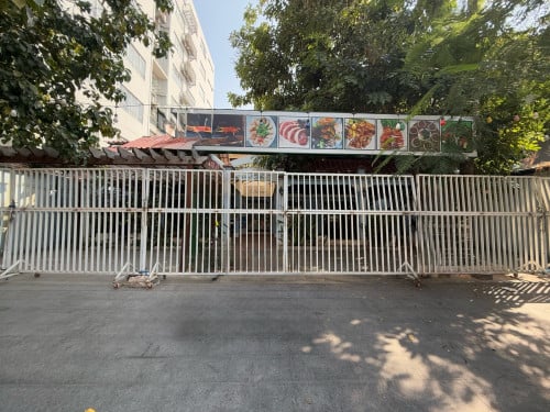 Shophouse for sale Independence area