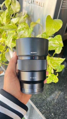SONY 85mm f1.8