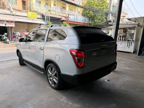 Ssang young Rexton sports 2019full option