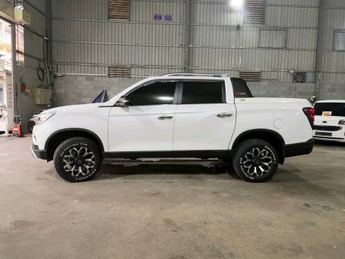 Ssang young Rexton sports 2019full option