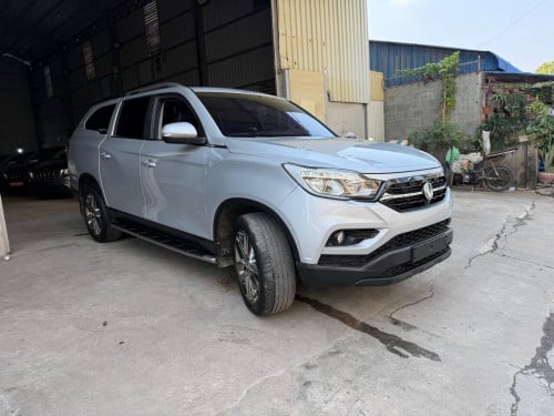 Ssangyong Rexton 2019full option