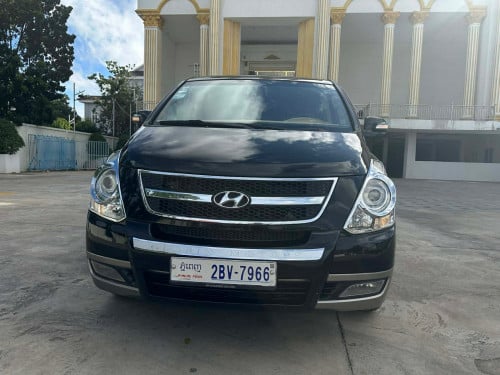 Starex 2009 HVX full option