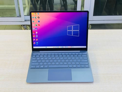 Surface Laptop Go 1