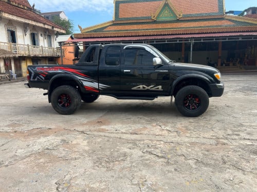 Toyota Tacoma 1999 V4 ប៉ុង2 កាប់ពីតាស់