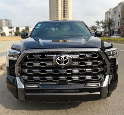 Toyota tundra 2022 79000$