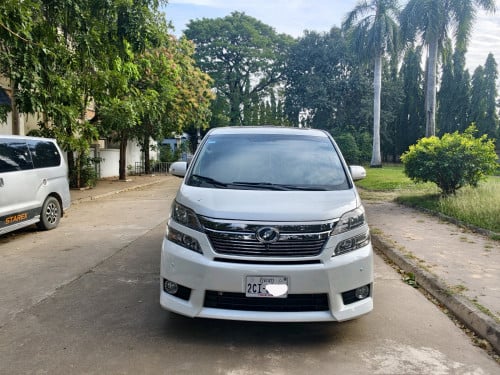 Vellfire 2014