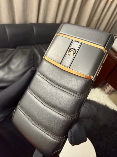 Vertu Signature Touch 2 Mix Gold