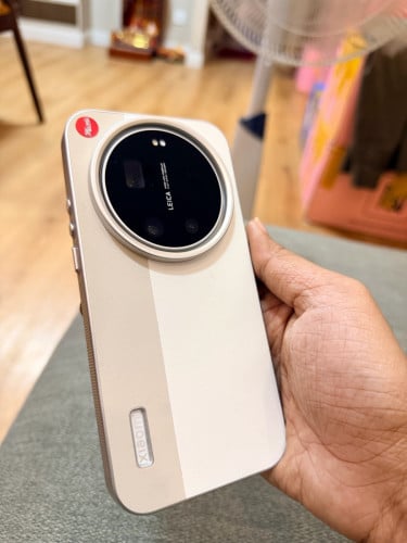 Xiaomi Mi​ 17 Ultra Full set box Ch​ 99.99%