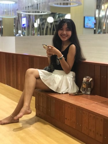 ទូរស័ព្ទមាន ១៦ ដើម លក់ទាំងអស់