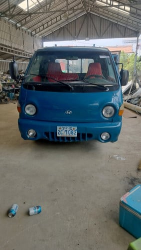 ឡានលក់ឯកសារគ្រប់