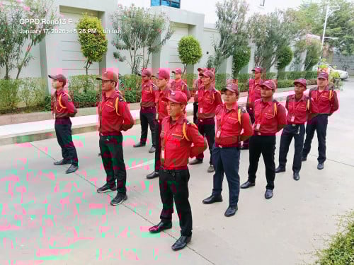 ផ្នែក សន្តិសុខប្រុស(ជាច្រើននាក់)