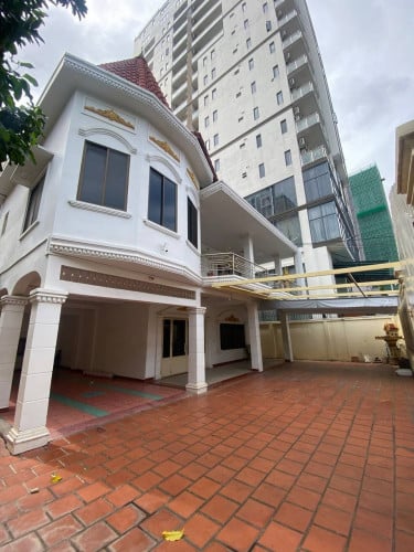 វីឡាជួលនៅបឹងរាំង ខណ្ឌដូនពេញ