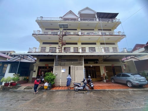 ផ្ចះលក់បន្ទាន់ខ្លាំង