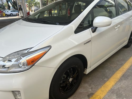 ឡានលក់ 013 optional 3ក្នុងលឿង