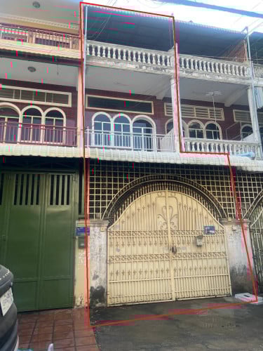 ផ្ទះល្វែង សម្រាប់ជួលនៅ ទួលស្វាយព្រៃ មានម៉ាស៊ីនត្រជាក់ 1 និងគ្រែគេង​1